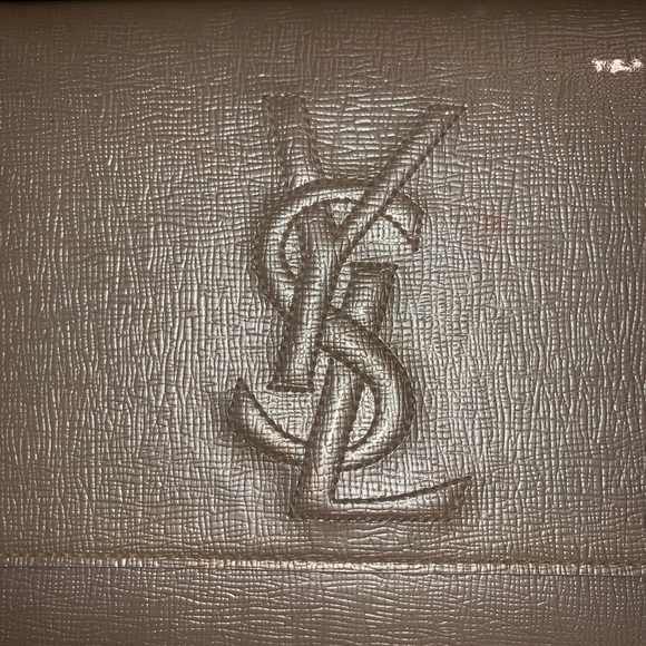 YSL large Champagne Gold Belle De Jour Clutch - Picture 3 of 5